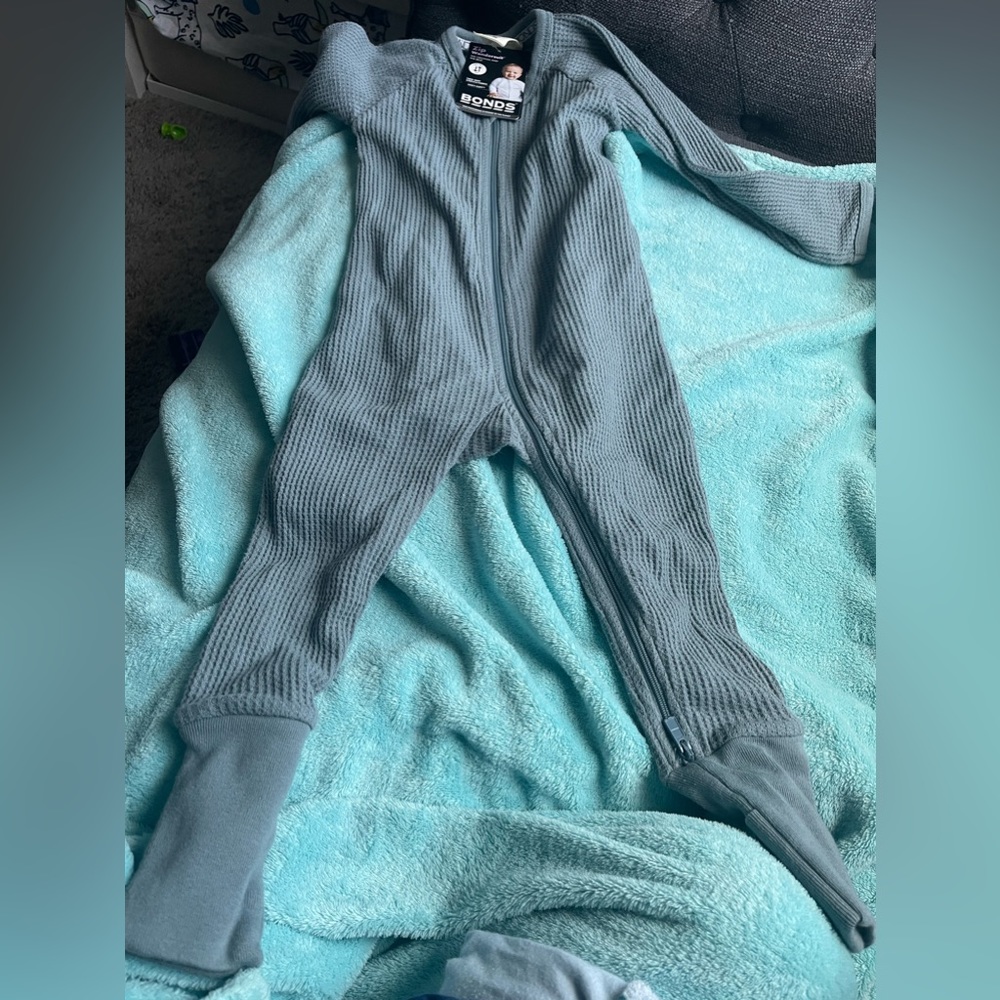 Bonds onesies